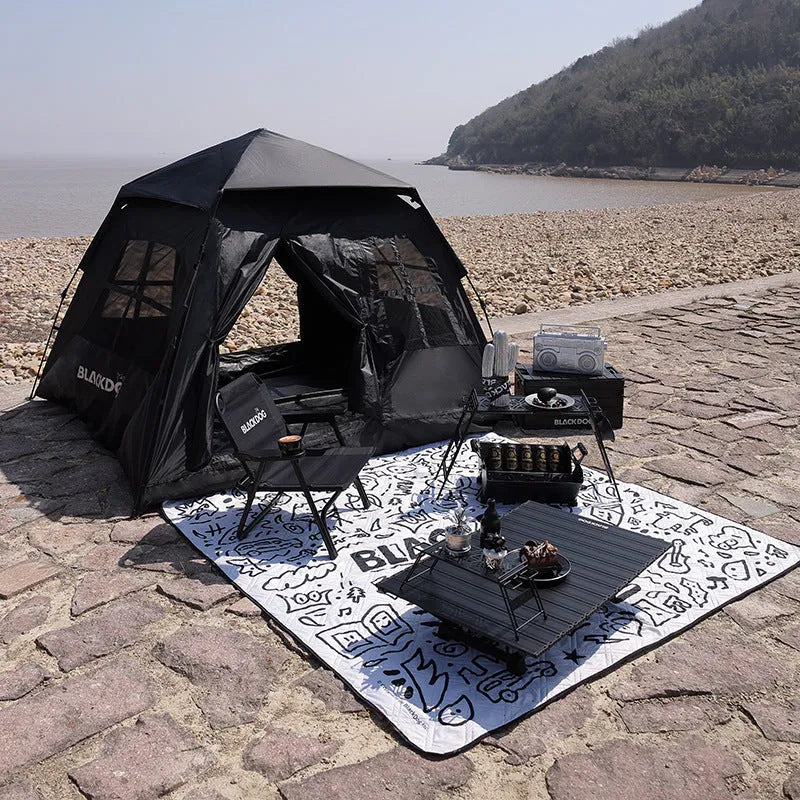 200x200cm waterproof picnic mat with thickened 0.5cm construction in white or black colour options