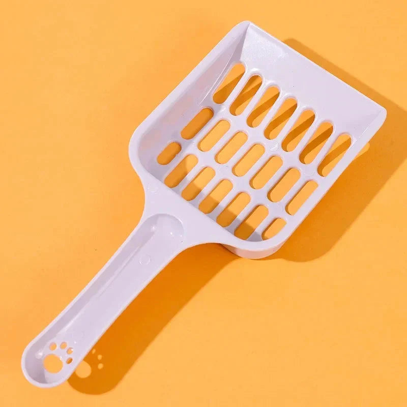 A large, high-quality cat litter scoop with a perforated design and ergonomic handle for efficient and comfortable litter box cleaning