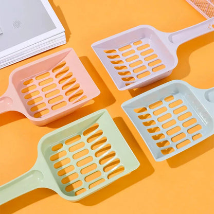 A large, high-quality cat litter scoop with a perforated design and ergonomic handle for efficient and comfortable litter box cleaning