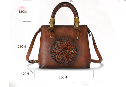 Bamboo large capacity one-shoulder messenger bag with retro-inspired design and ample storage compartments