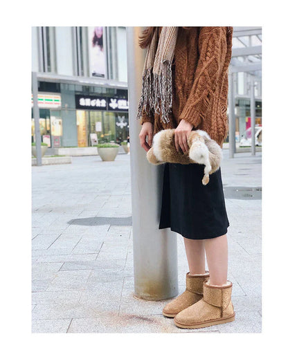 Rhinestone-embellished snow boots for women with durable rubber soles and warm insulation