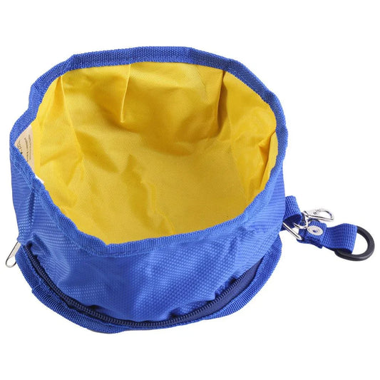 Collapsible pet bowl made of polyester, available in various colours, for outdoor adventures and activities with pets