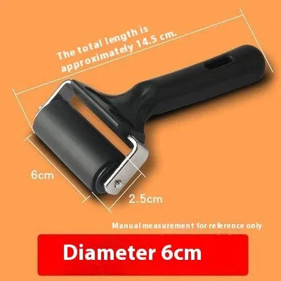 6cm black rubber paint roller with metal bracket for smooth paint application