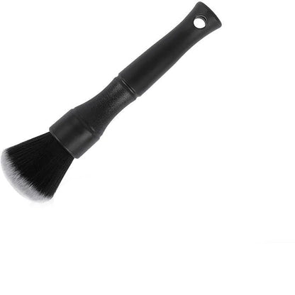 Black car detailing brush with soft pig hair bristles and PP plastic handle.