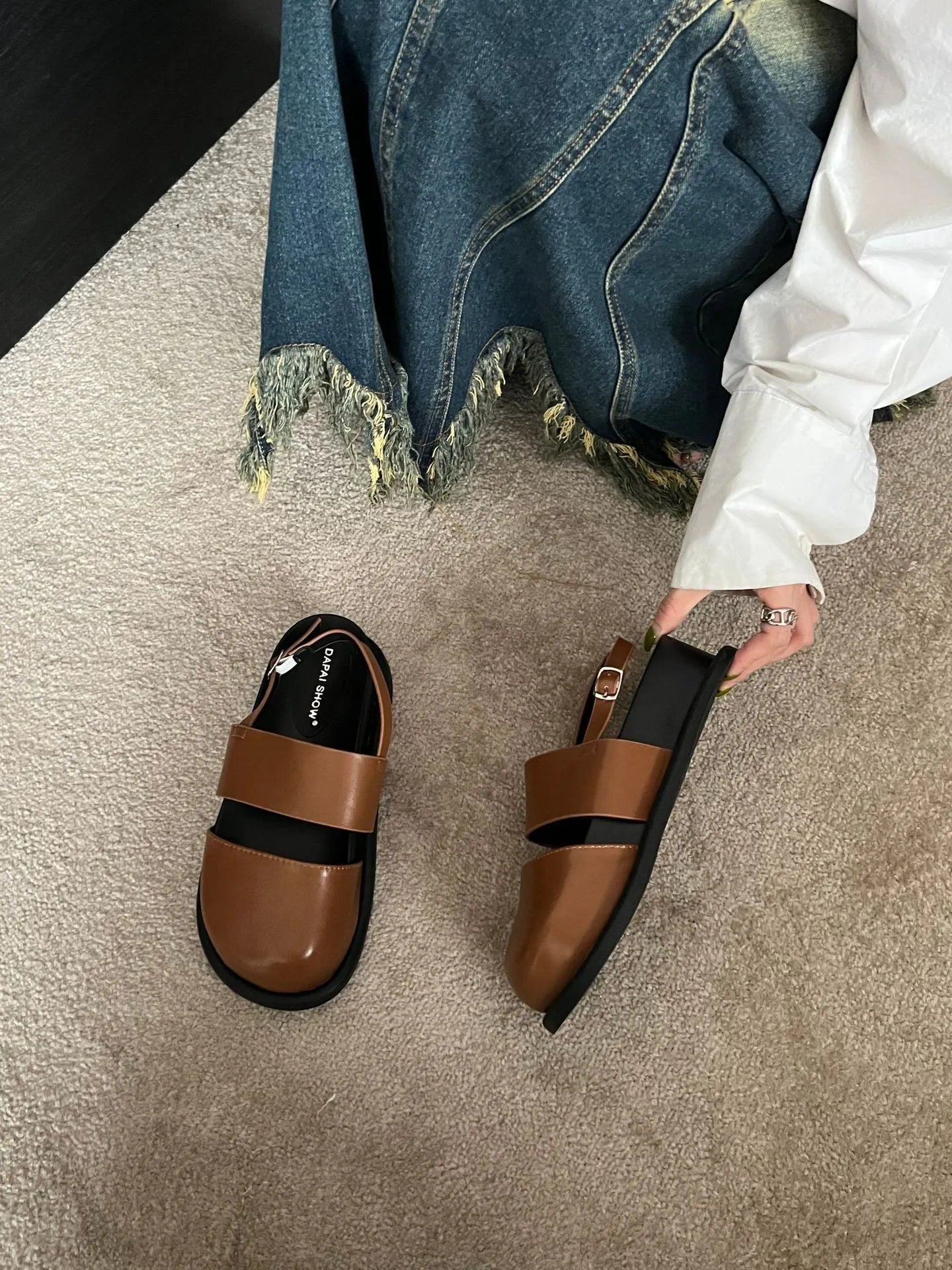 Retro Korean style closed toe sandals with ankle buckle in black, brown, and apricot colours