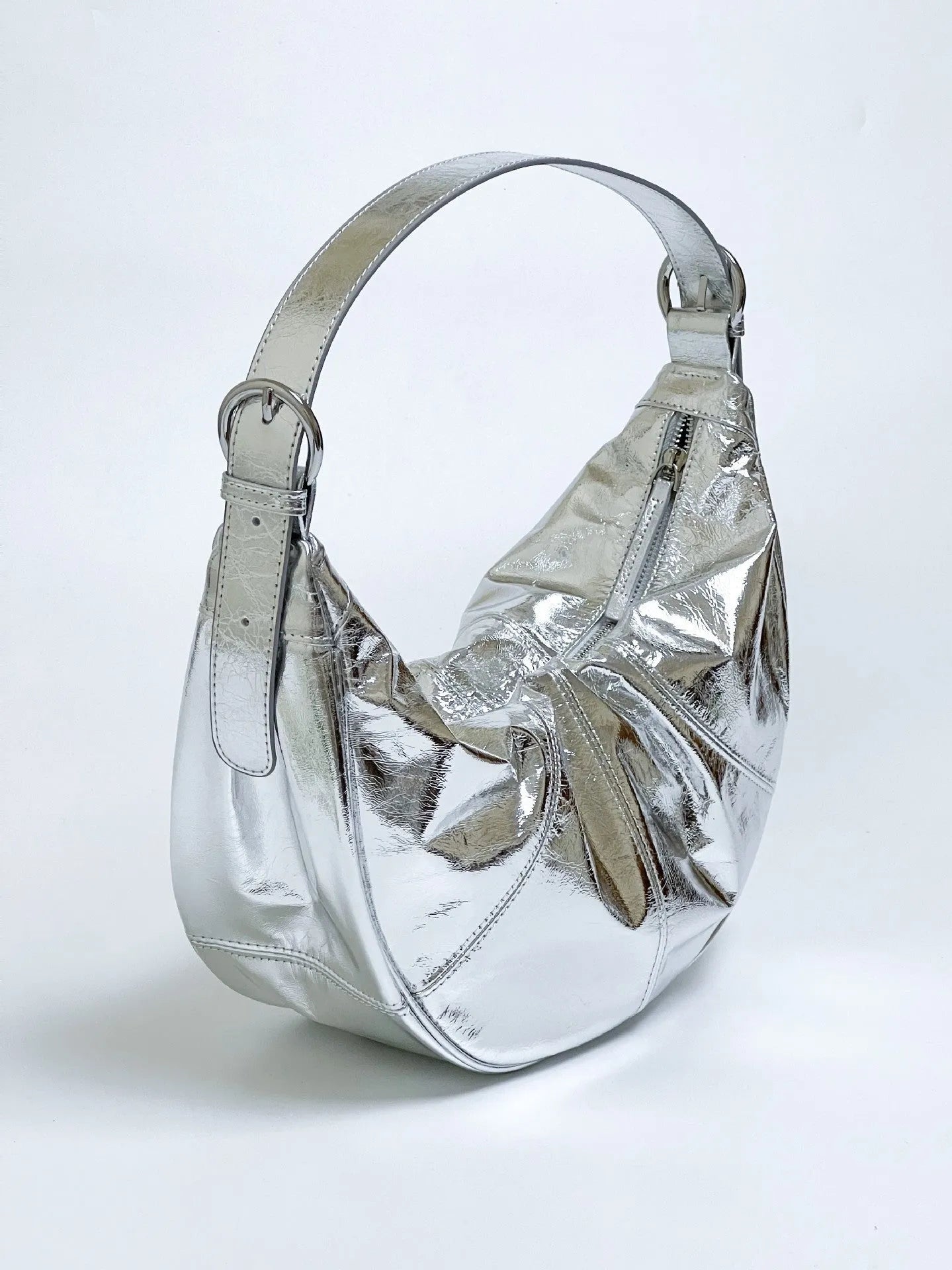 Women's genuine leather shoulder bag with dumpling shape and sandwich pocket in four colour options