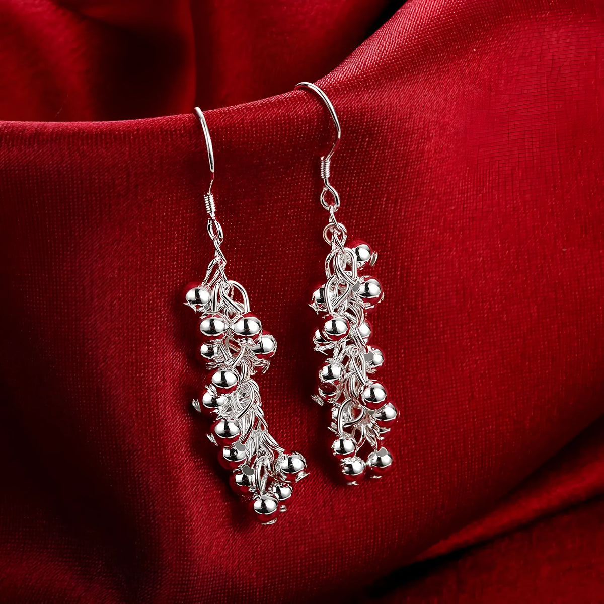Silver light bead string earrings for women, copper electroplated dangle earrings, 6.8g, 1 pair