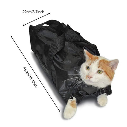 Black cat restraint bag with dimensions 28×17×2.5cm for grooming and feeding procedures