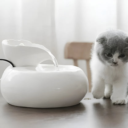 Ceramic automatic cat water dispenser with leaf design in white or pink, porcelain pet fountain with EU or US plug