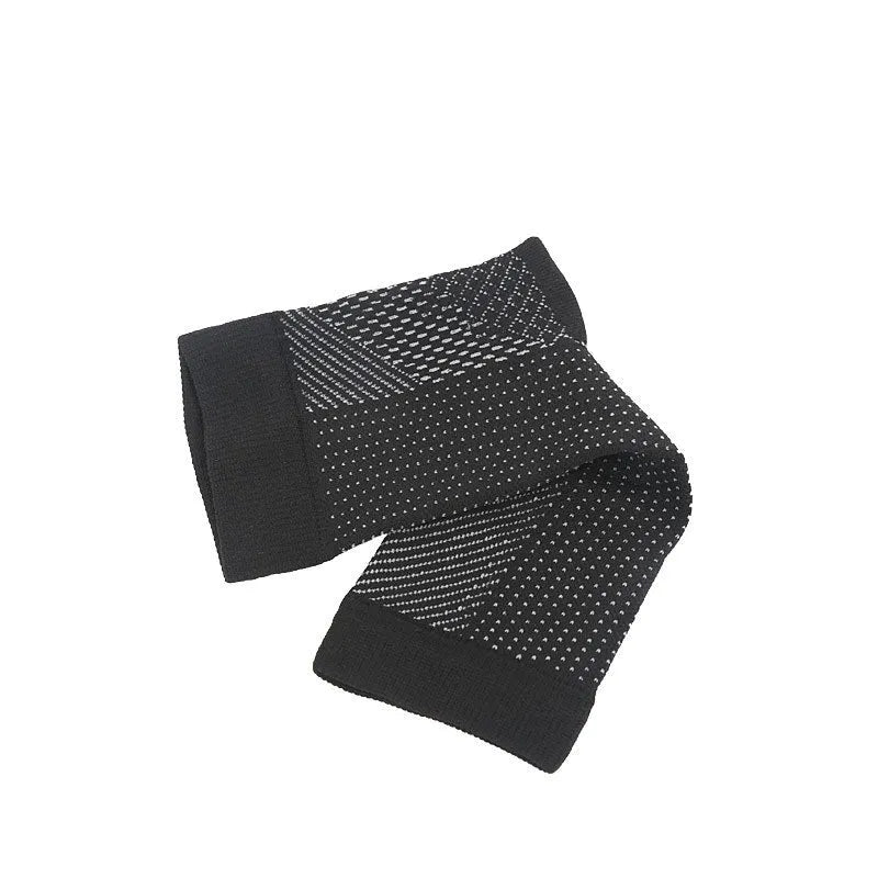 Sports compression socks with nylon fabric and graduated pressure for men and women in Korean-style basketball cover design available in black white skin colour and copper shades with short tube length and S/M L/XL XXL sizing
