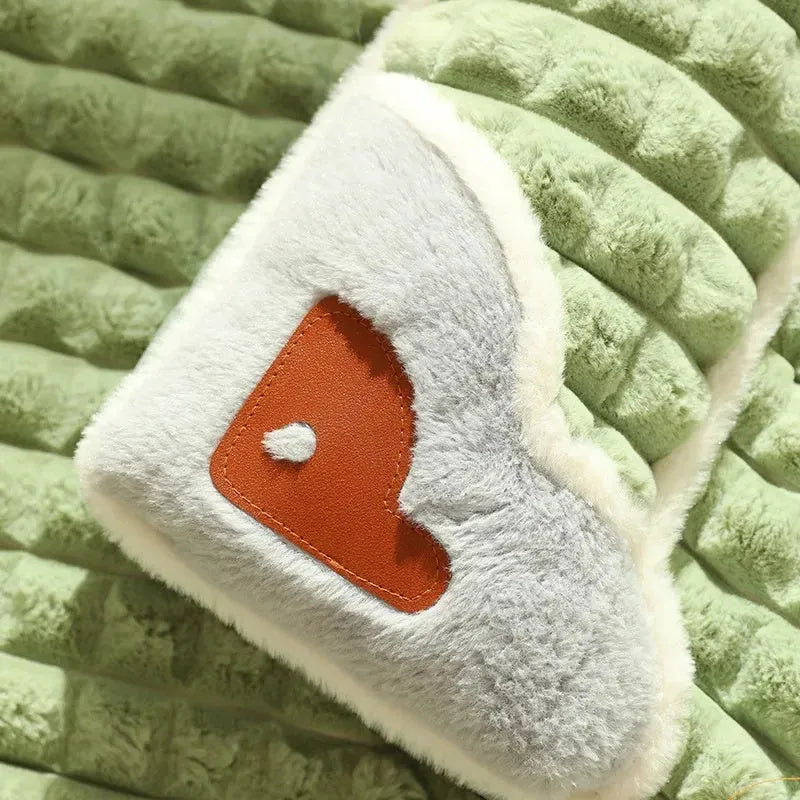 Large washable dog mat with detachable cover in grey colour, sized for autumn and winter use.