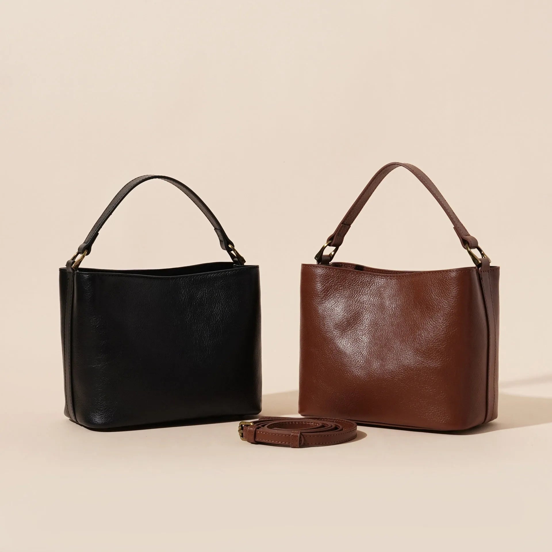 Sugar Brown genuine cowhide leather women's shoulder handbag with internal organiser pockets.