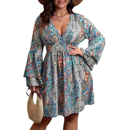 Plus size women's dress with bell sleeves and V-neck in bohemian style