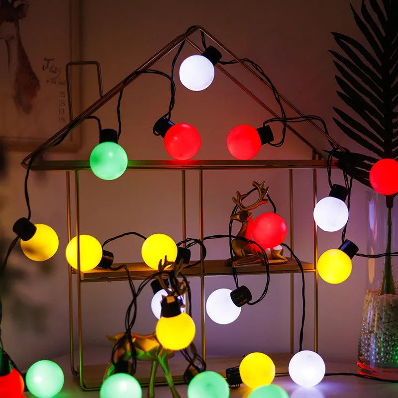 10 metre solar powered decorative lighting string with 40 LED bulbs for tents and outdoor festivals