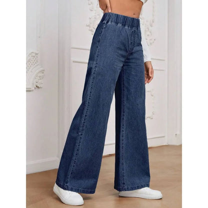 Wide-leg plus size denim trousers in light blue washed colour with straight cut and mid-waist design