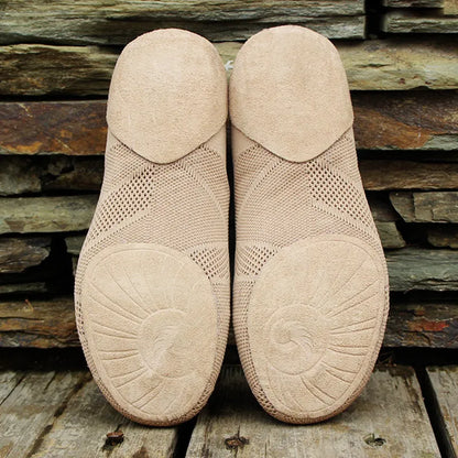 Camel-coloured Latin dance shoes with cotton mesh upper and leather soles for contemporary dance and yoga