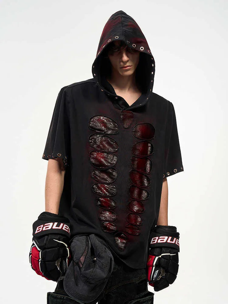 Black hooded short-sleeved men's T-shirt with sequin detailing on a loose fit.