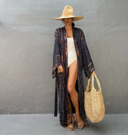 Printed loose beach cover-up shirt with long sleeves in cotton fabric for sun protection