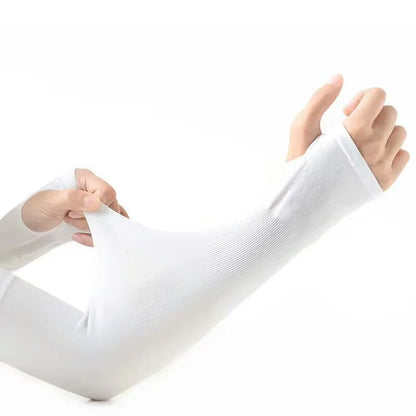 Open-finger driving ice sleeves in viscose fibre fabric for sun protection while operating vehicles