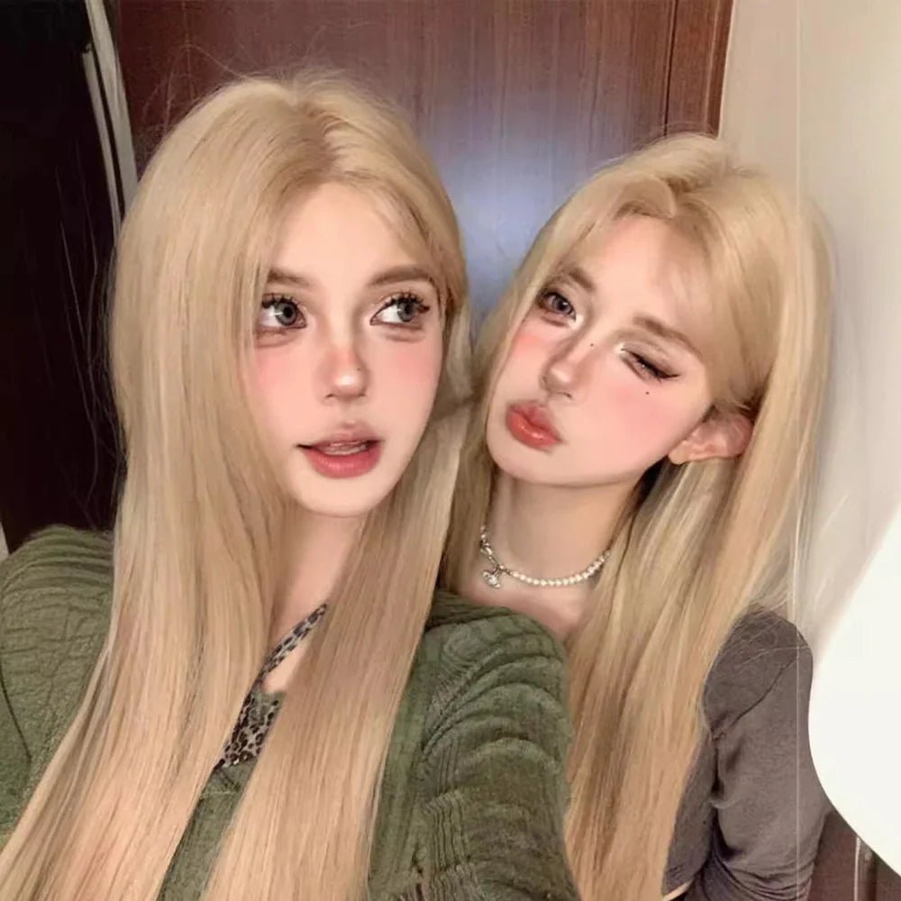 Women's straight synthetic wig in milk tea blonde colour measuring 50cm length with heat-resistant fibres