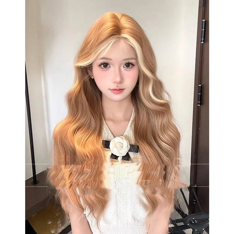 Long curly full-head lace wig in American highlight gold colour