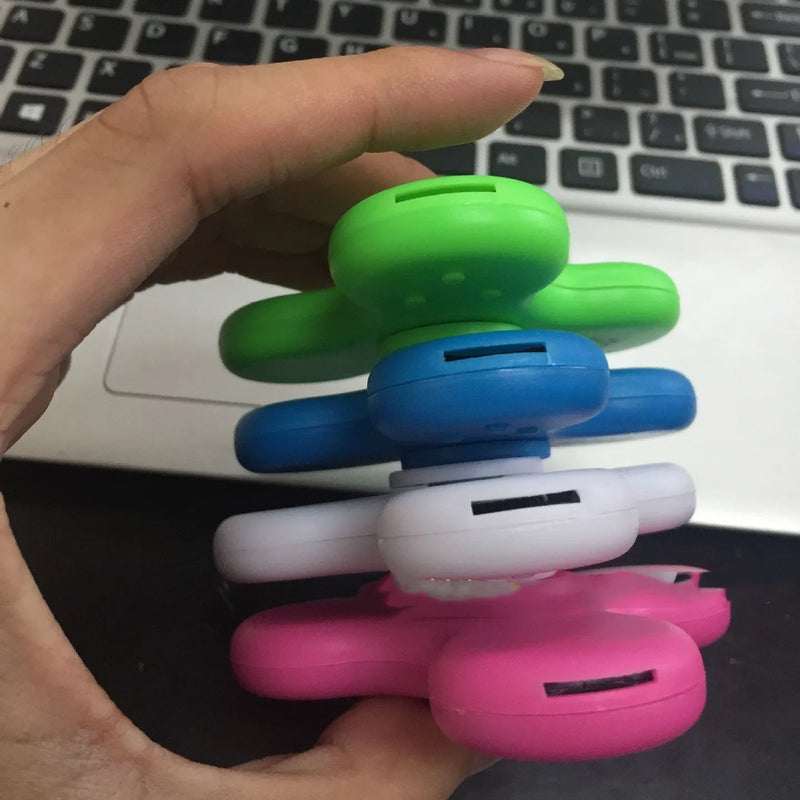 Bluetooth Speaker Music Fidget Spinner EDC Toy with MP3 Player Function, TF Card Slot, Dedicated Lithium Battery, Available in Four Colours: White, Pink, Green, Blue, Measuring 80 x 80 x 15 mm and Made from ABS Plastic