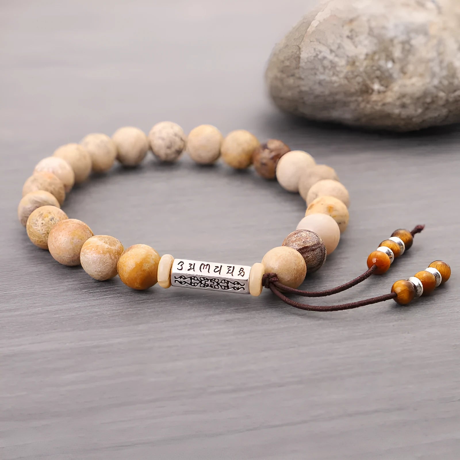 Handmade stone bead bracelet in wood colour with European American retro styling