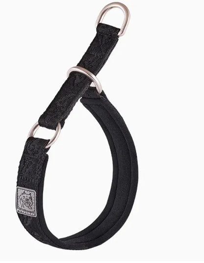 Adjustable P chain dog collar in army green nylon webbing with aluminium alloy fittings.