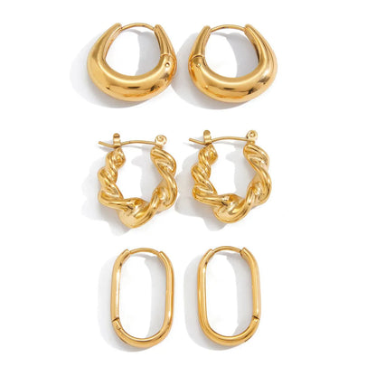 Pair of 18K gold plated stainless steel ear clips with geometric oval ellipse shape for women
