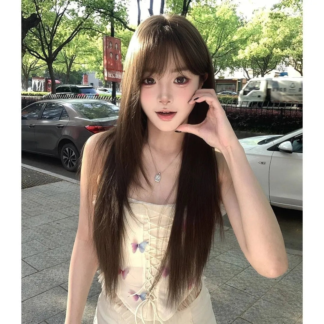 Black-brown high-temperature fibre women's wig with wig stand and styling accessories