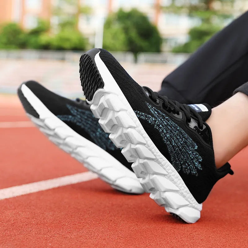 Women's black and white low-top casual running sneakers with round toe and MD soles