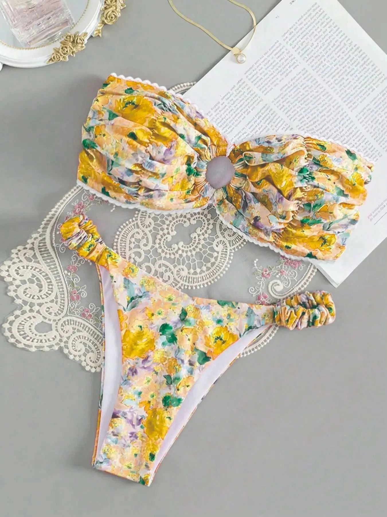 Floral lace detail European style bikini set in polyester fibre with tube top design