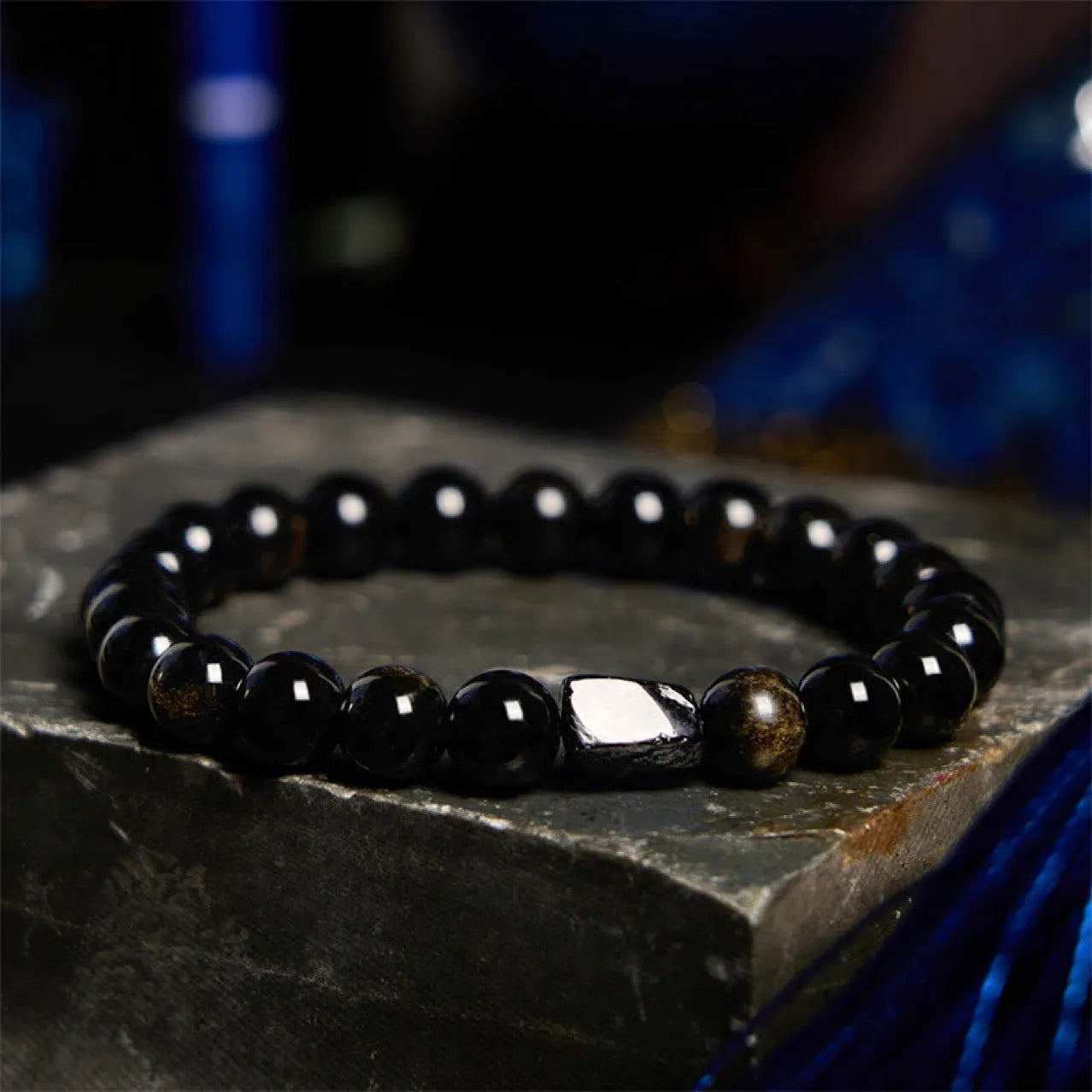 Natural obsidian single ring bracelet with 8mm beads and retro constellation design.