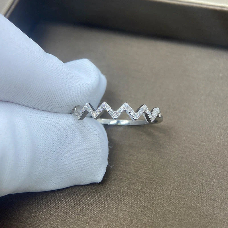 Adjustable Wave Pattern Zircon Ring in 925 silver with gem inlays