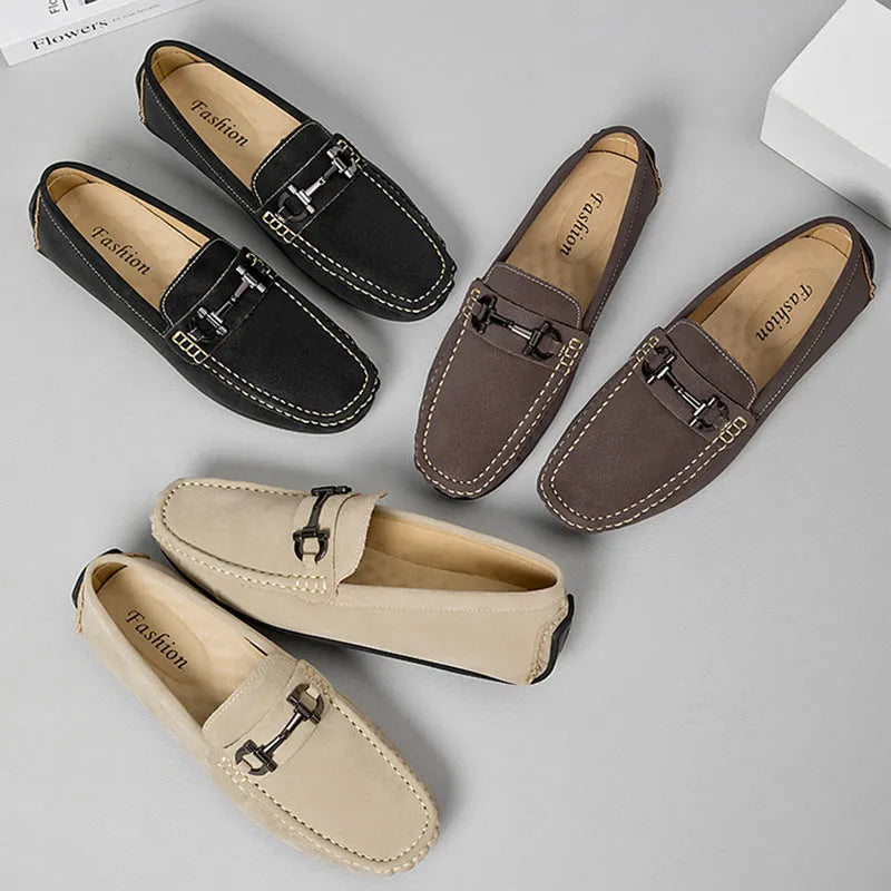 Men's casual lazy Doug shoes in beige with a round toe, cowhide upper, and rubber sole.