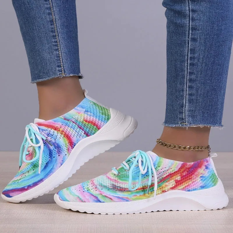 Women's graffiti sports shoes in green or pink with cotton lining, low 1-3cm heel, sizes 35-43