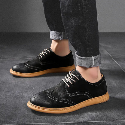 Men's black leather lace-up business shoes with a low top and rubber sole.