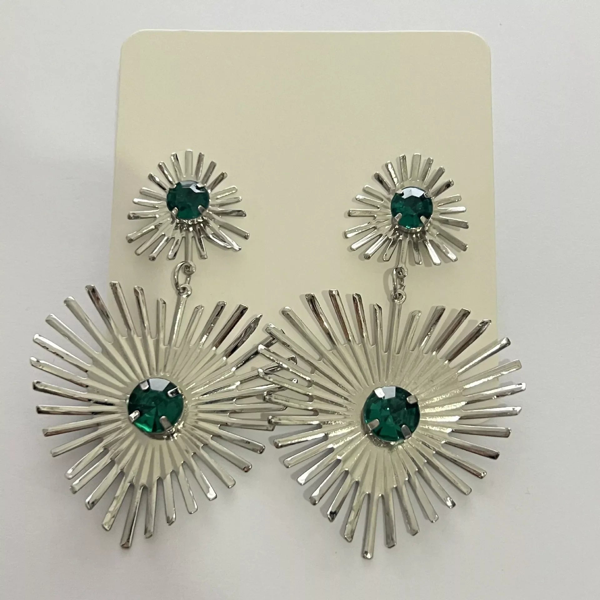 Bohemian sunflower heart-shaped earrings with rhinestone detailing, perfect for Valentine's Day