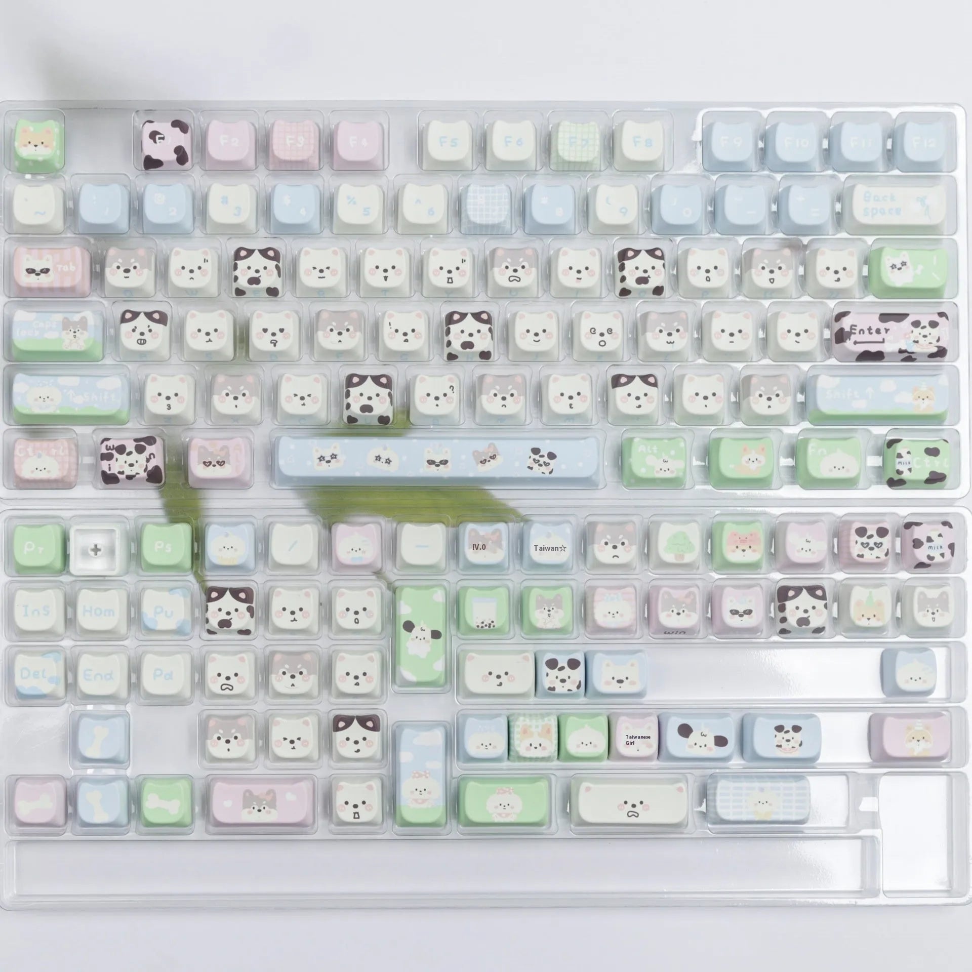 Full set of puppy character PBT sublimation keycaps for mechanical keyboards with illustrated dog theme design