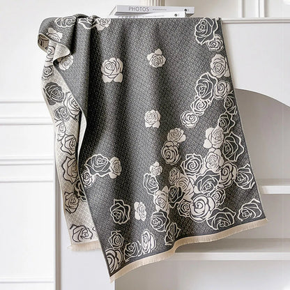 Cashmere-like winter scarf in grey, black, blue, or khaki with tassel details, shown flat to display its 185x65cm size.
