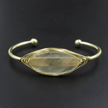 Natural raw gemstone crystal bracelet with 8mm ethnic beads and simple clasp in amethyst colour