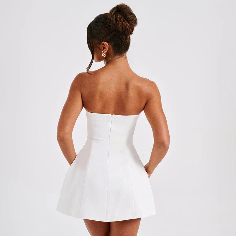Stylish backless mini dress in solid colors, perfect for summer parties and events