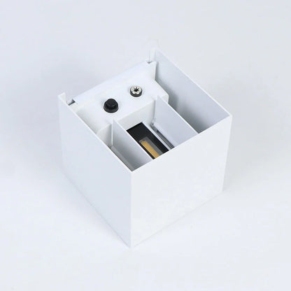 Square LED wall lamp with waterproof aluminium housing measuring 10cm × 10cm