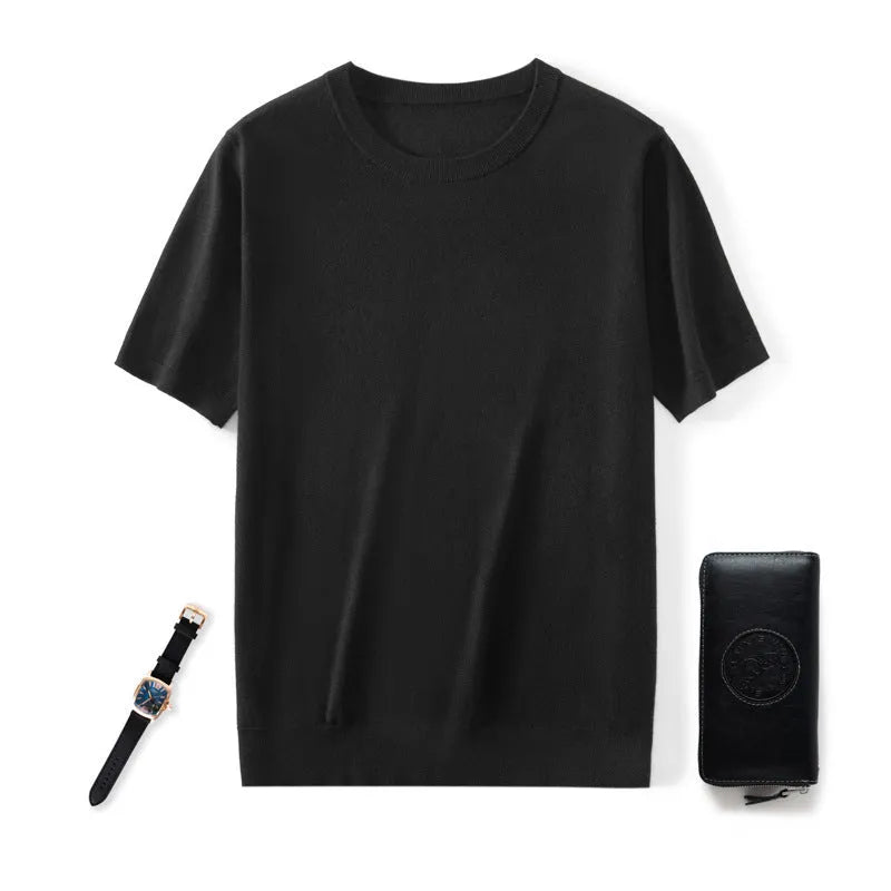 Men's loose-fit thin knitted pullover shirt in light grey, short sleeves, round neck.