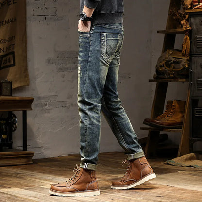Men's skinny fit jeans in retro colour with stretch denim fabric and zip fly, sizes 28-38