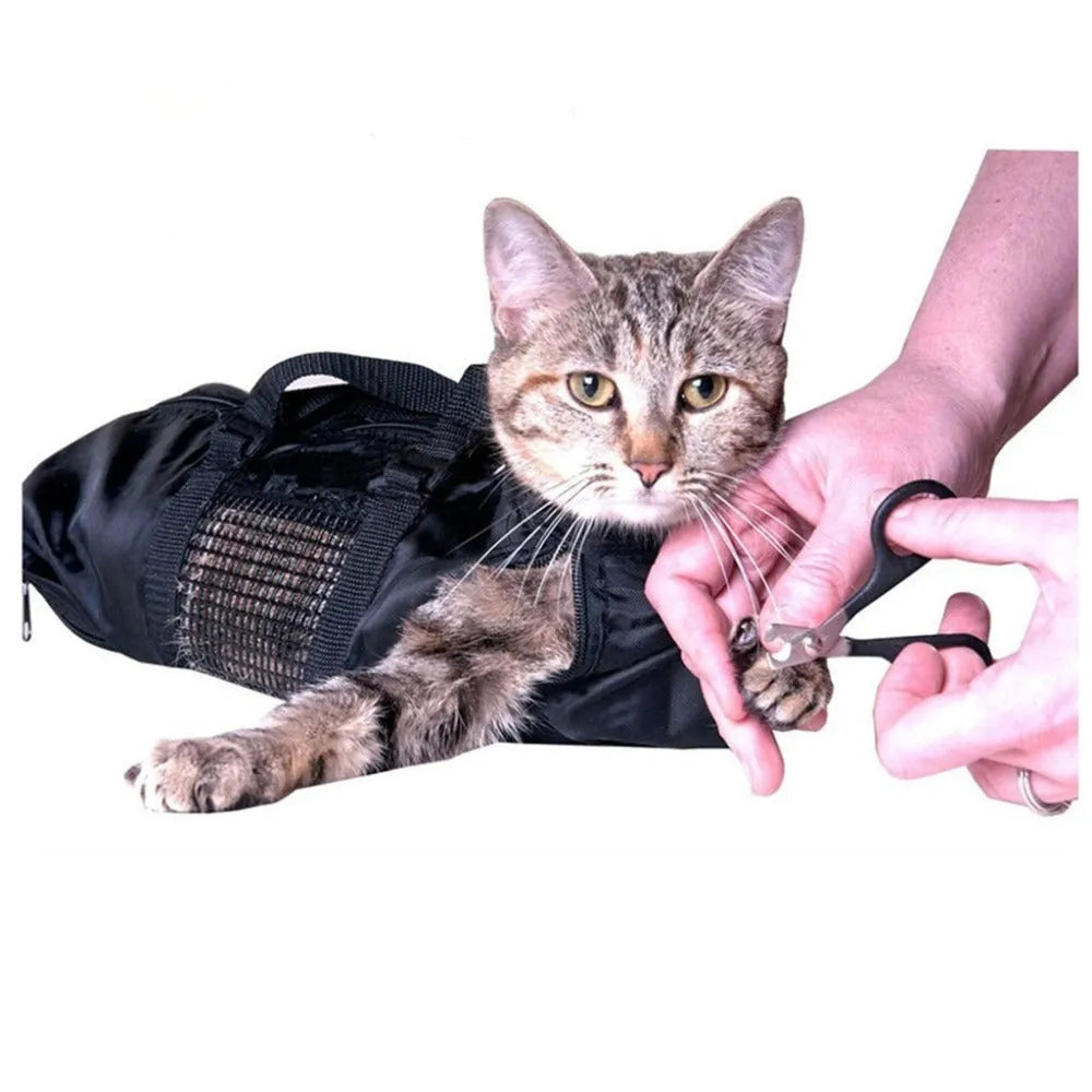 Black cat restraint bag with dimensions 28×17×2.5cm for grooming and feeding procedures
