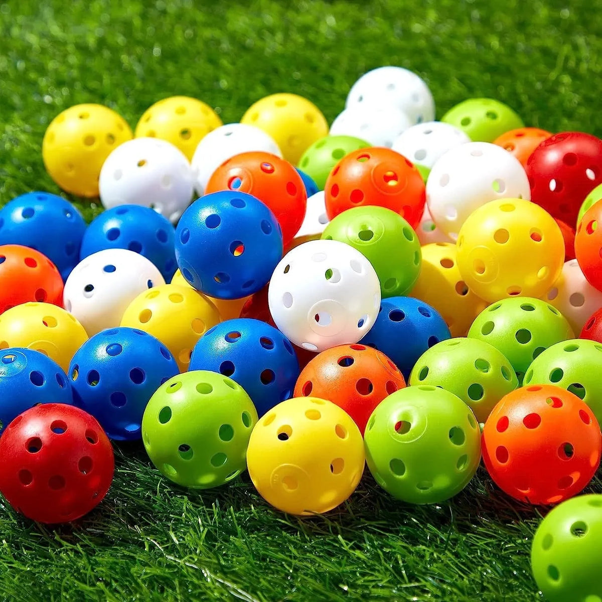 26-hole multi-colour golf practice balls in red, orange, blue, green, white, yellow with net pocket