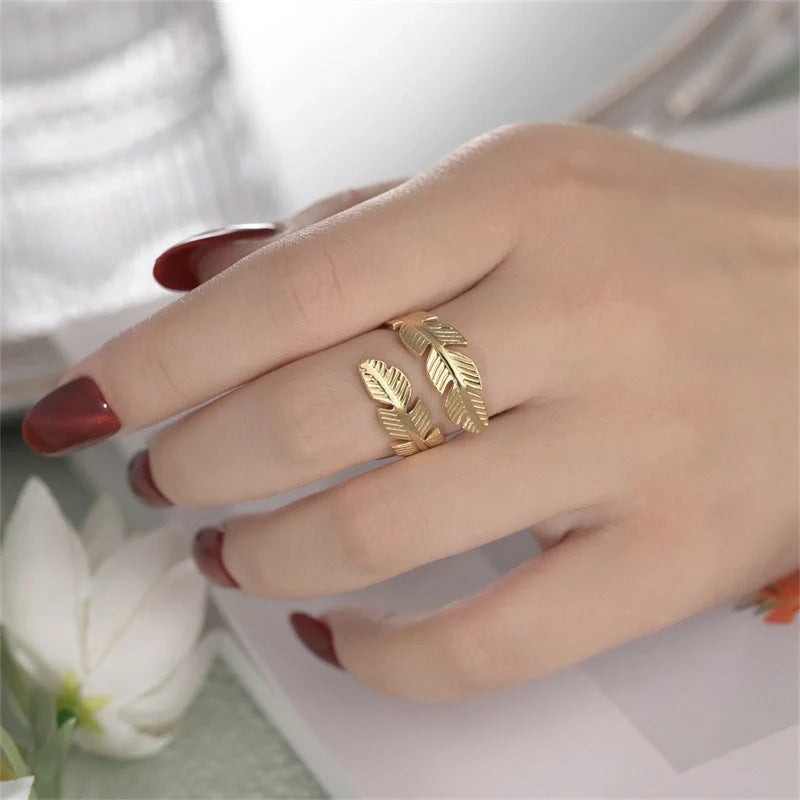 Adjustable titanium steel feather ring in gold and silver colours