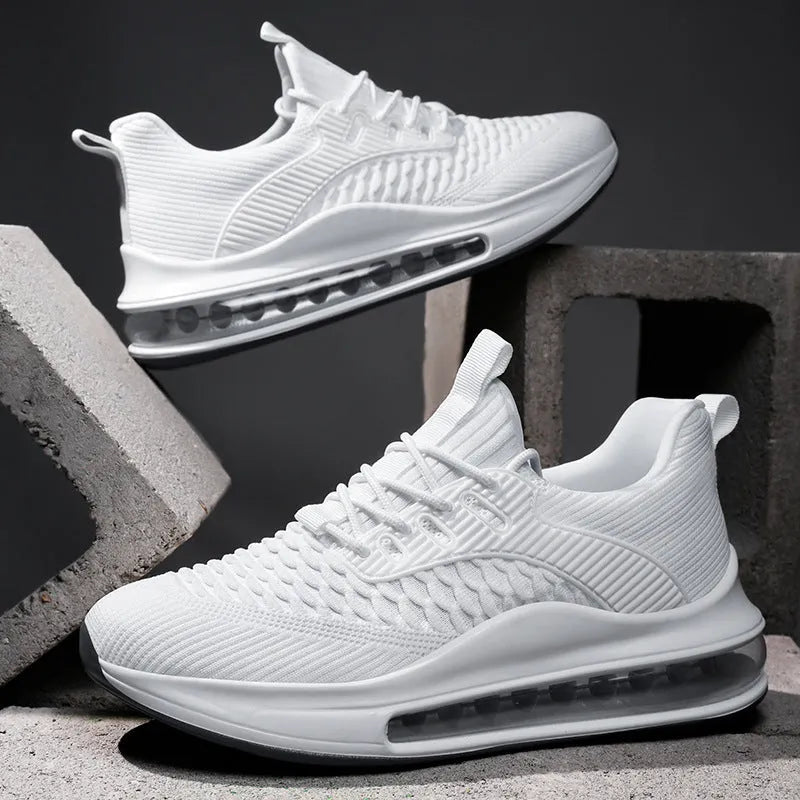 Men's solid colour mesh running shoes with rubber sole and lace-up front