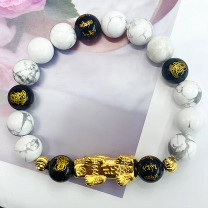 Vintage white turquoise and black agate bracelet with adjustable 15-17cm length